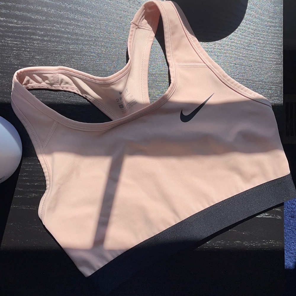 nike bra